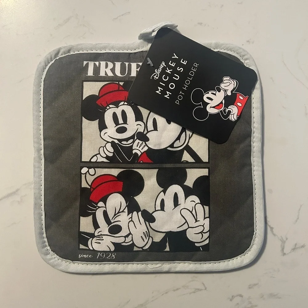 Disney Mickey & Minnie “True Love” Pot Holder - Vintage Style- NWT